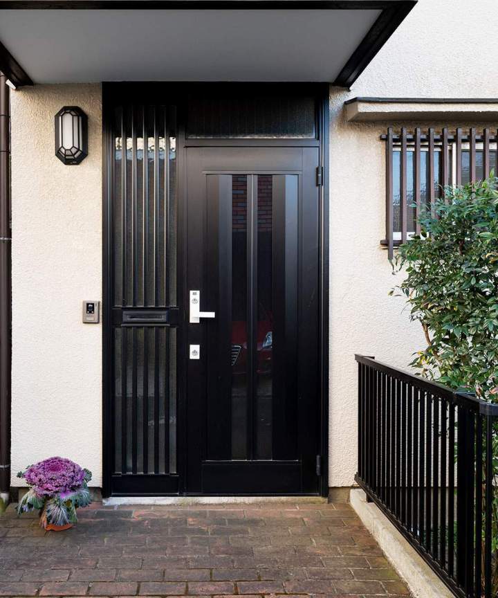 Vente et pose de portes d'entrées sécurisées